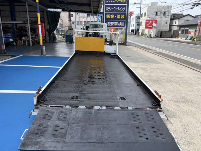 Mitsubishi Fuso Canter 10