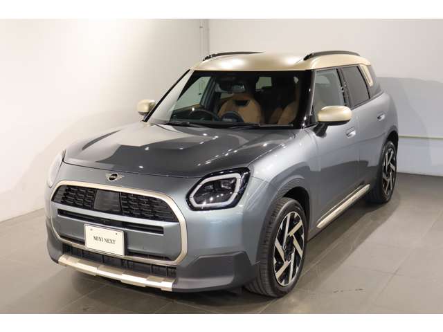 MINI Countryman 8