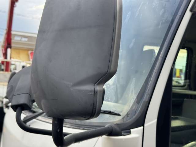 Hino Dutro 13