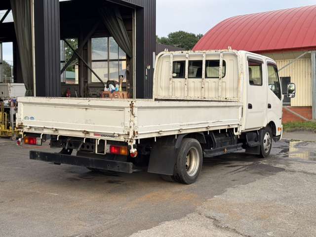 Hino Dutro 7