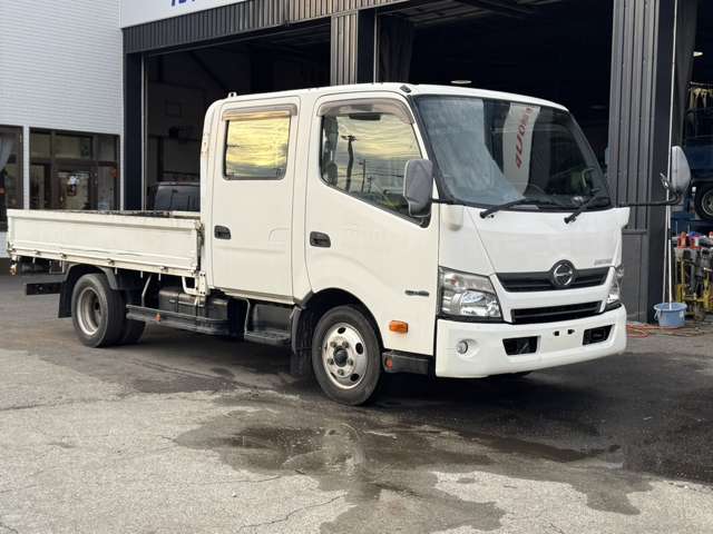 Hino Dutro 10