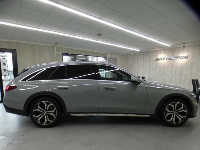 Mercedes-Benz E-Class All-Terrain 5
