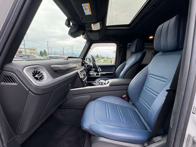 Mercedes-Benz G-Class 9