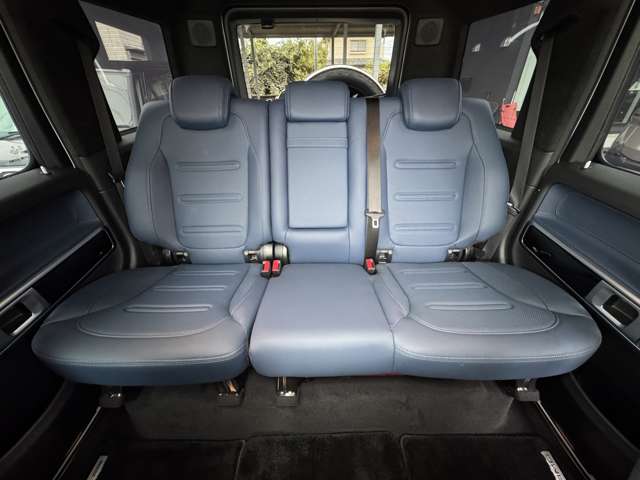 Mercedes-Benz G-Class 10
