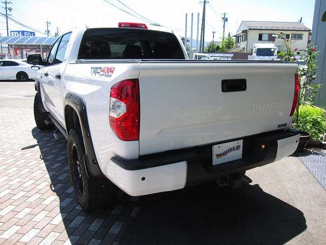 Toyota Tundra 8