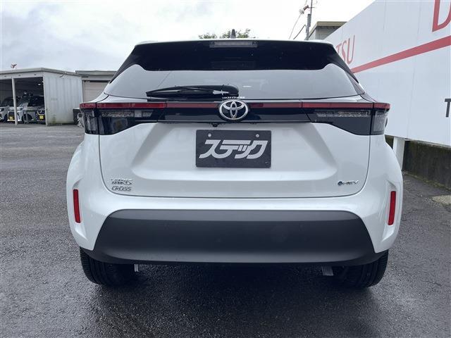 Toyota Yaris Cross 8