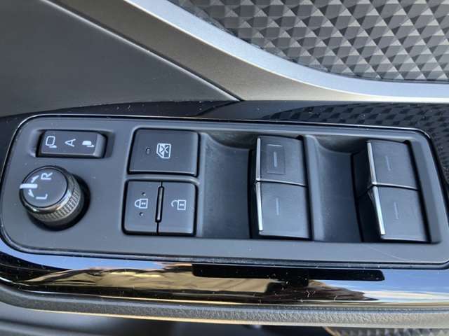 Toyota C-HR 11