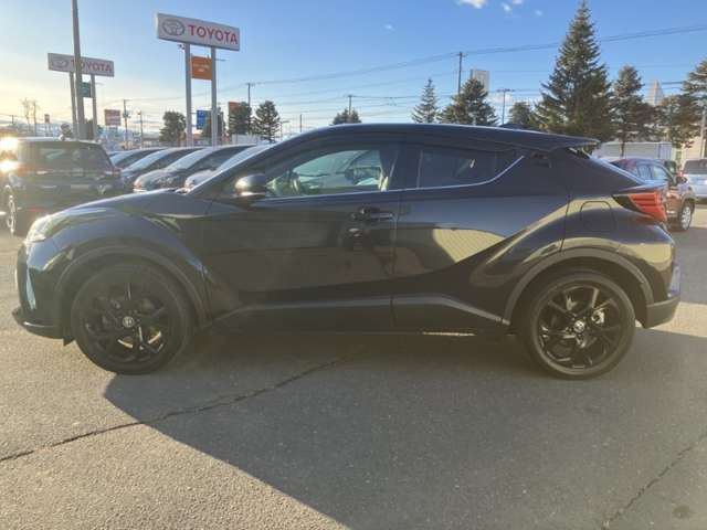 Toyota C-HR 2