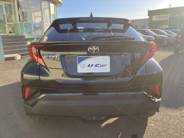 Toyota C-HR 4