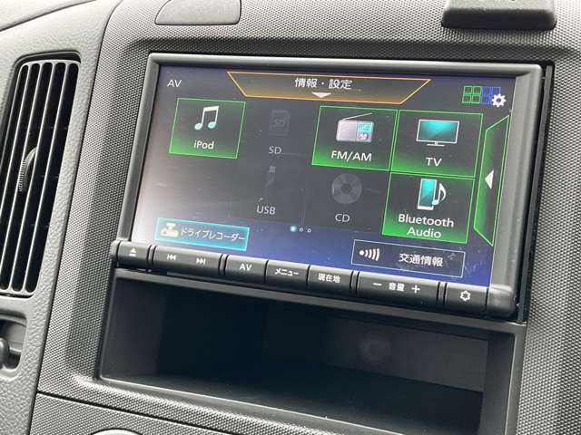 Nissan AD 12