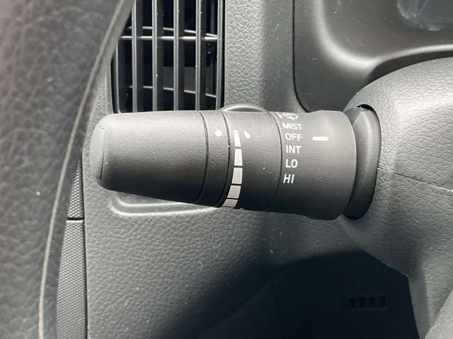 Nissan AD 6