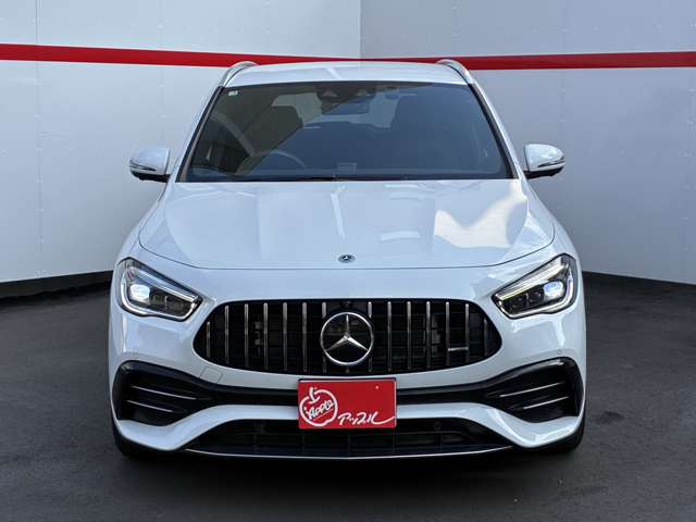 Mercedes-Benz GLA-Class 3