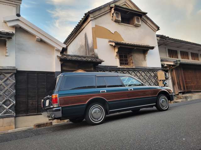 Toyota Crown Van 3