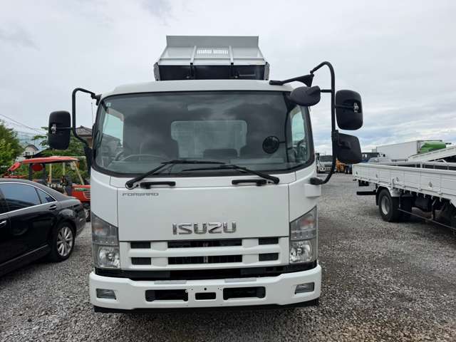 Isuzu Forward 3