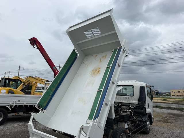 Isuzu Forward 8