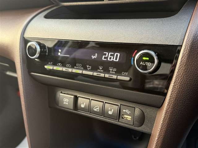Toyota Yaris Cross 12