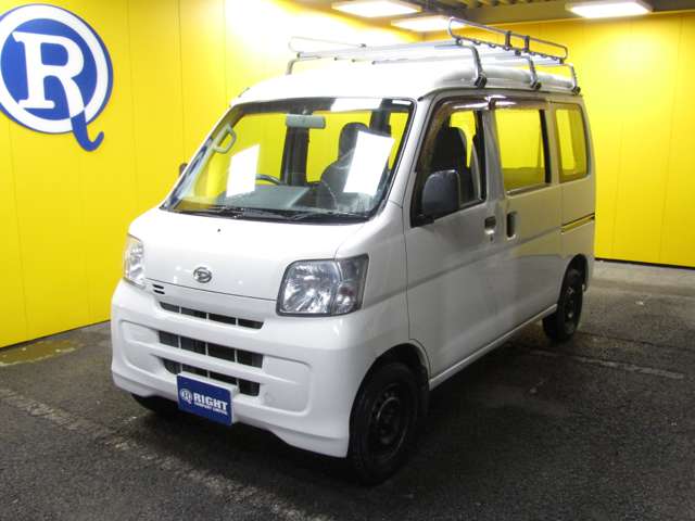 Daihatsu Hijet Cargo 12