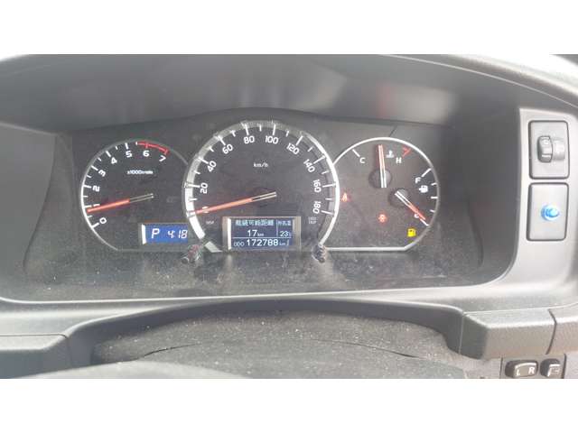 Toyota Hiace 12