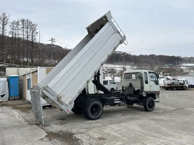 Hino Ranger 8