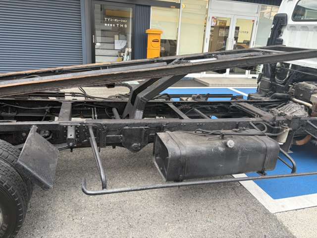 Mitsubishi Fuso Canter 11