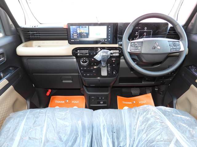 Mitsubishi Delica Mini 8