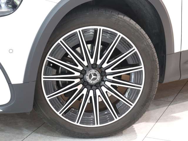 Mercedes-Benz GLB 11