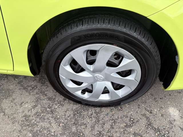 Toyota Sienta 11