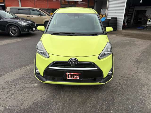 Toyota Sienta 8