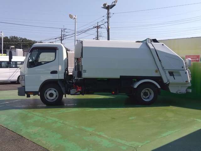 Mitsubishi Fuso Canter 4