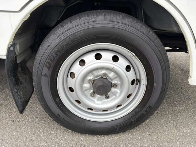 Mazda Bongo Truck 9
