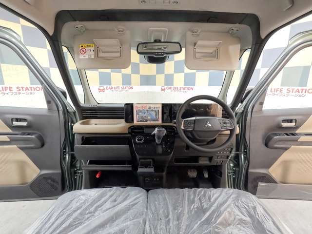 Mitsubishi Delica Mini 10