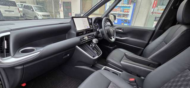 Toyota Noah 11