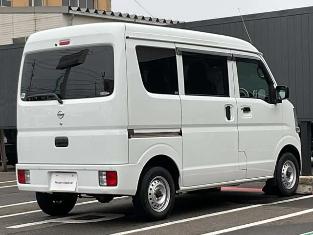 Nissan NV100 Clipper 4