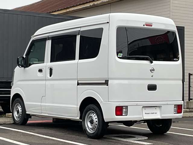 Nissan NV100 Clipper 6