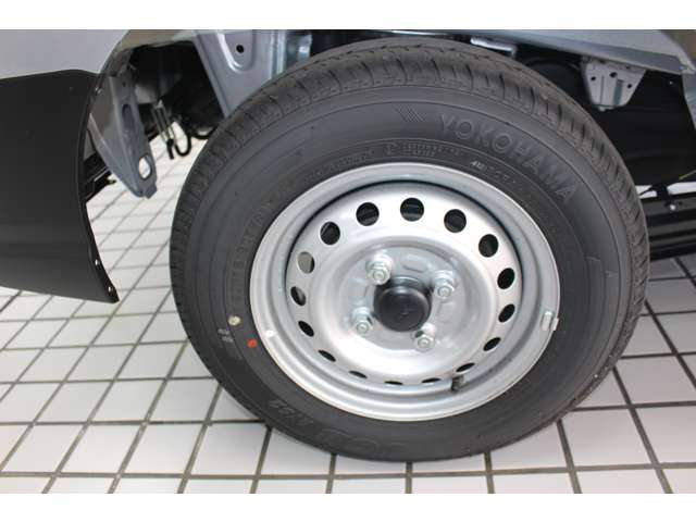Daihatsu Hijet Cargo 7