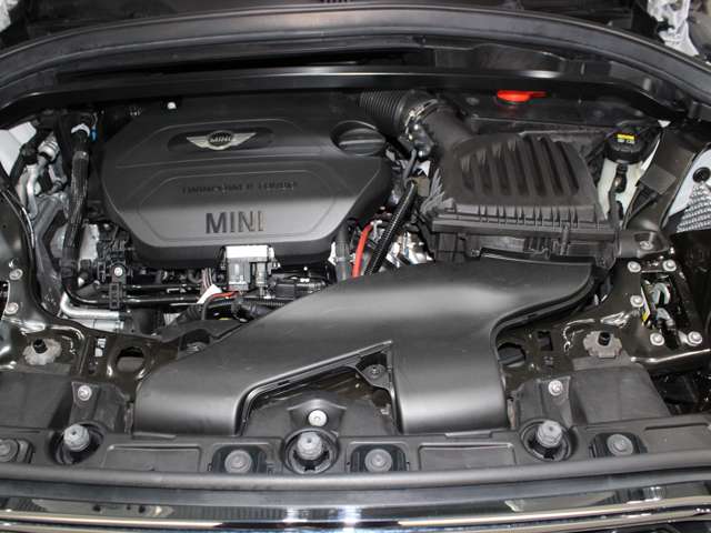 MINI Crossover 7