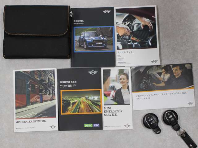 MINI Crossover 8