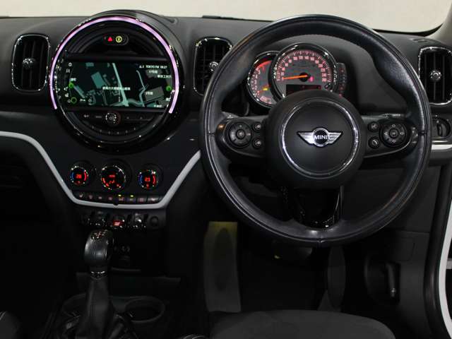 MINI Crossover 9