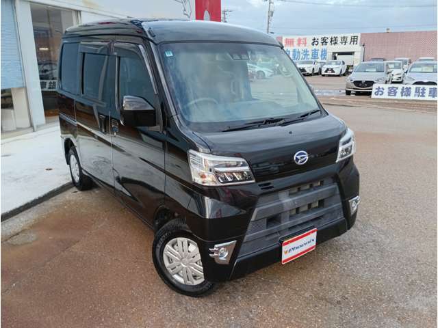 Daihatsu Hijet Cargo 6