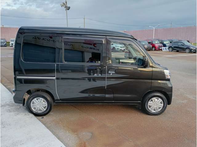 Daihatsu Hijet Cargo 7
