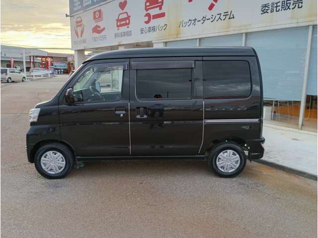 Daihatsu Hijet Cargo 8