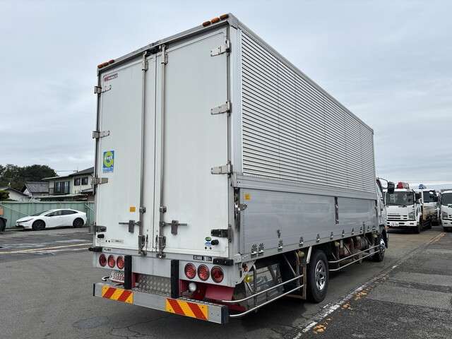 Mitsubishi Fuso Fighter 6