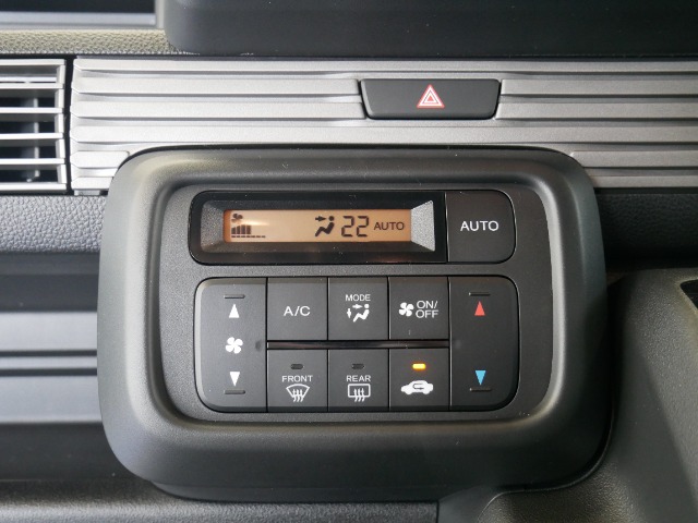 Honda N-VAN 8