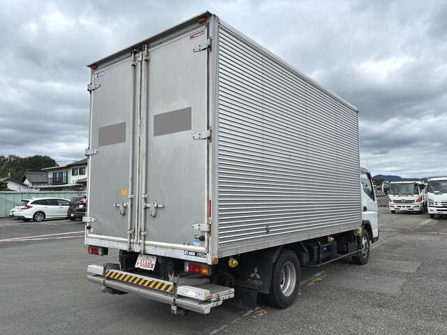 Mitsubishi Fuso Canter 8