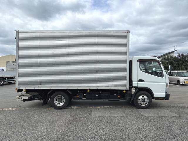 Mitsubishi Fuso Canter 10