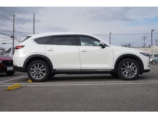 Mazda CX-8 4