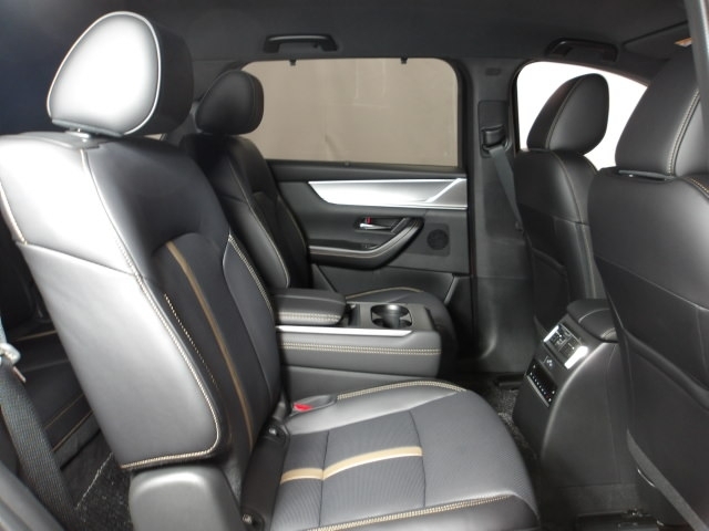 Mazda CX-80 11