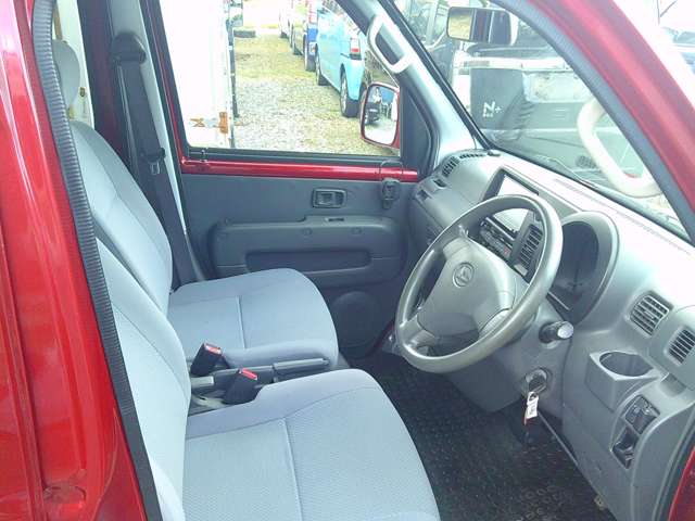 Daihatsu Hijet Deck Van 11