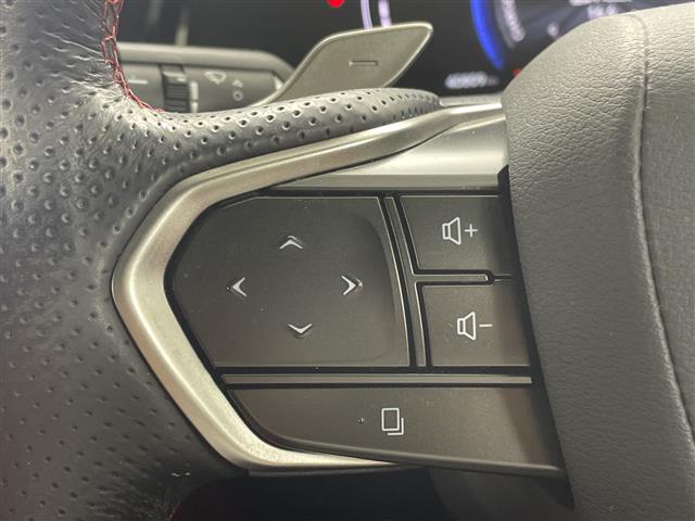 Lexus NX 11