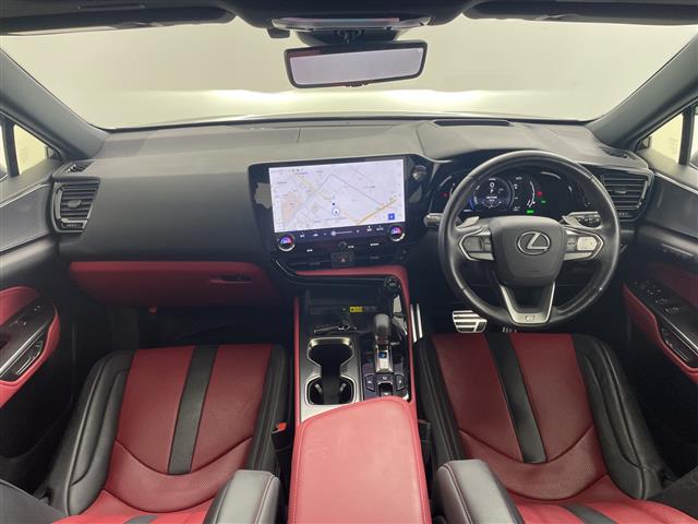 Lexus NX 4